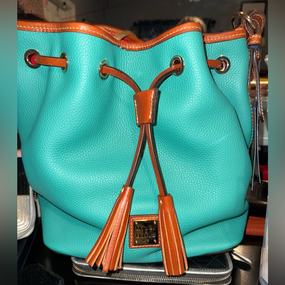 Dooney & Bourke Drawstring Bucketbag NWT - Picture 6 of 7
